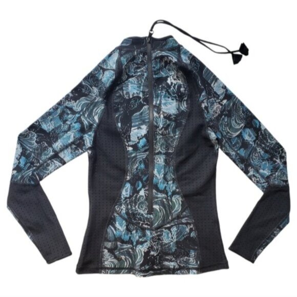 Lululemon Swell Seeker Paddle Rashguard Top Size 4 - Picture 5 of 11